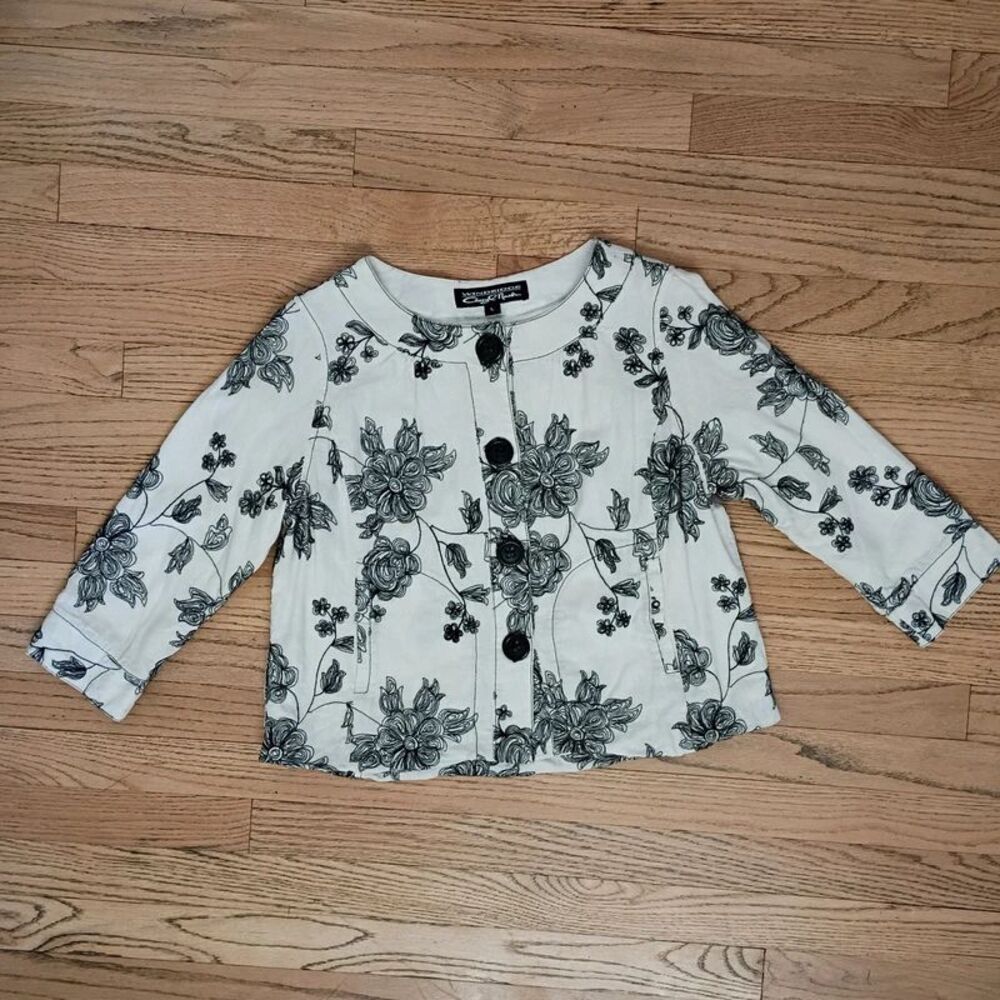 Windridge By Cheryl Nash Women's Top Linen Blend 2 Front Pockets Embroidered